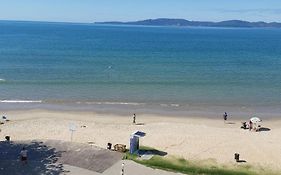 Apartamento 3 quartos e 3 sacadas de frente para o mar com visão panorâmica de toda praia de Itapema